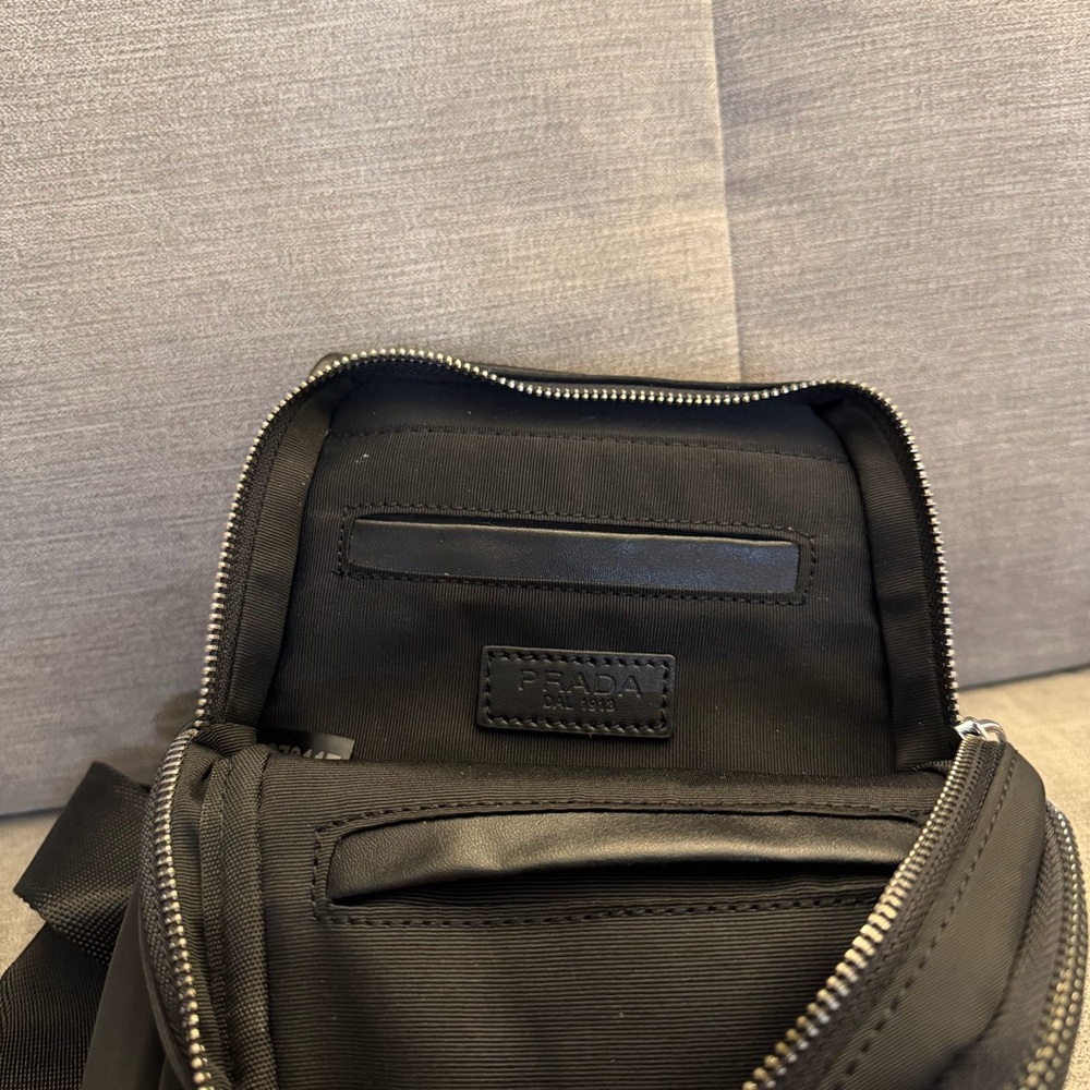 Prada Re-Nylon Black Crossbody Bag Men - Picture 5 of 5